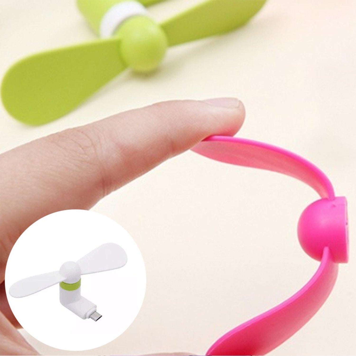 Mini Usb Fan For Having Cool Air Instantly Anywhere And Anytime Purposes.
