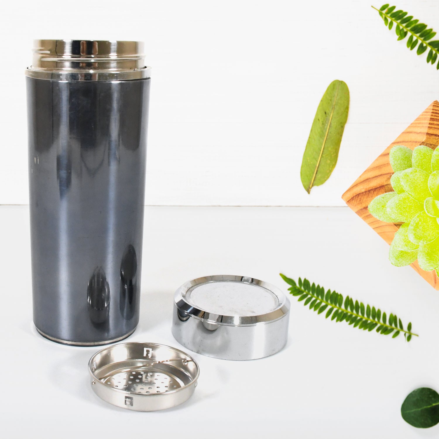 Stainless Steel Vacuum Flask Insulated Water Bottle For Sports  Travel  Stainless Steel Sports Water Bottles Bpa Free And Leak Proof Cap And Steel Bottle Silver Steel Fridge Bottle For Officegymschool (350ml)