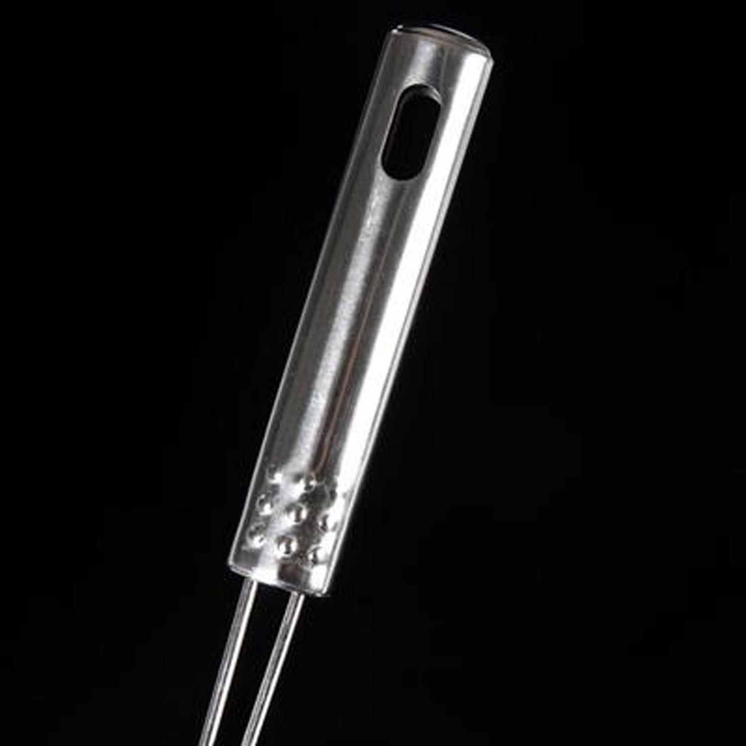 Large Oil Strainer To Get Perfect Fried Food Stuffs Easily Without Any Problem And Damage.