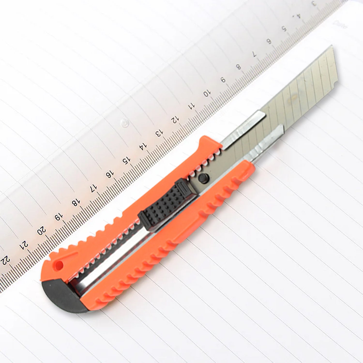 Multi-use Iron Cutter Cutting Blade And Precision Knife Blade Utility Knife - Heavy Duty Industrial Cutter Knife (18mm)
