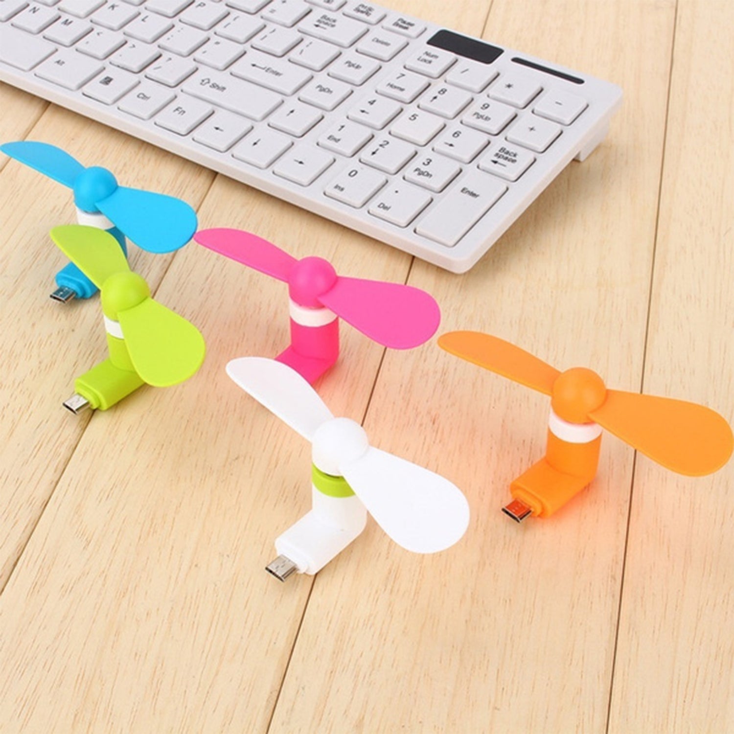 Mini Usb Fan For Having Cool Air Instantly Anywhere And Anytime Purposes.