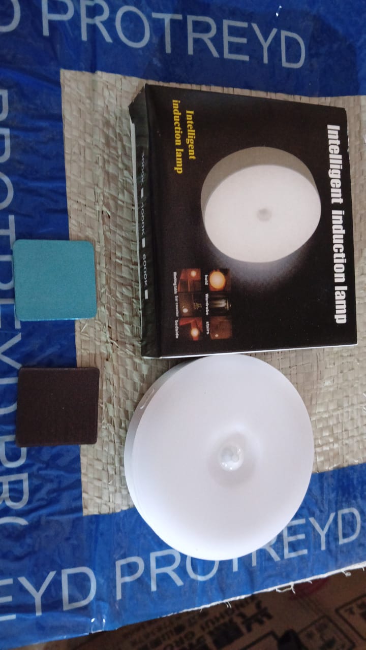 8 Led Night Lights With Usb Charging  Double-sided Adhesive Pads(1 Pc)