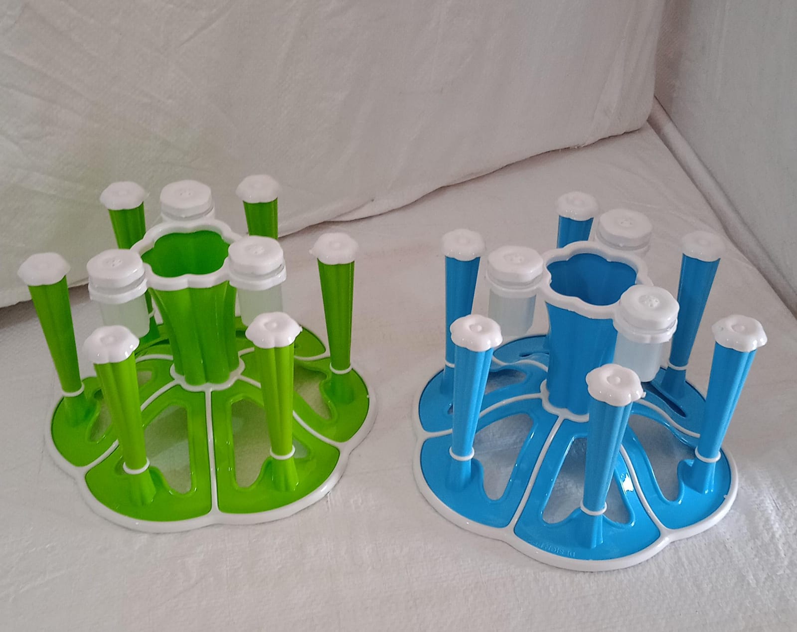 Miracle Plastic Glass Stand  Tumbler Holder  Glass Holder For Kitchen  Dining Table 6 Glasses Stand With 3 Pepper Salt (Moq - 2 Pcs)